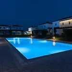 Kadrina Villa *